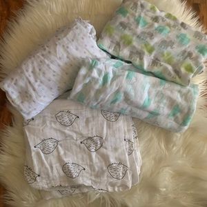 NWOT muslin swaddle blankets